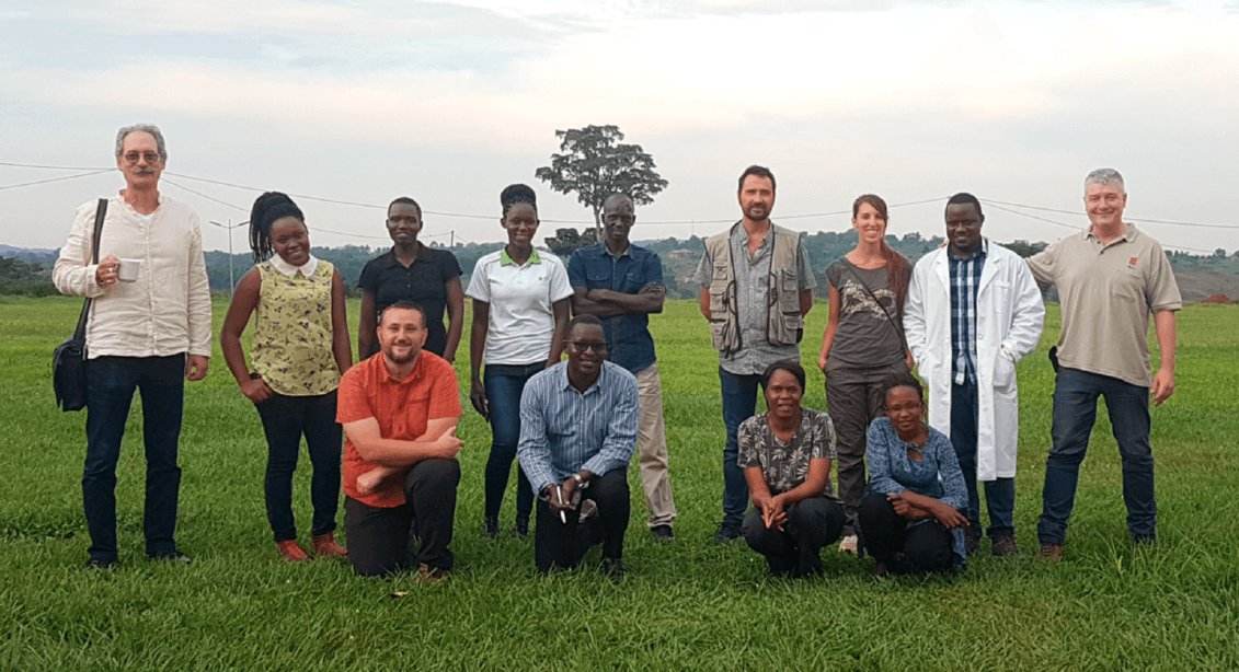 IREC Vacunas Uganda Garrapatas